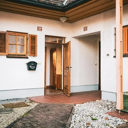 Pocitniski Apartmaji - Trobentica 37 Golf Apartamento Moravske Toplice