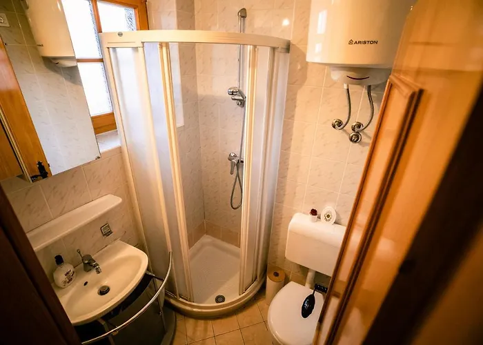 Pocitniski Apartmaji - Trobentica 37 Golf مورفسكه تيبليتسه