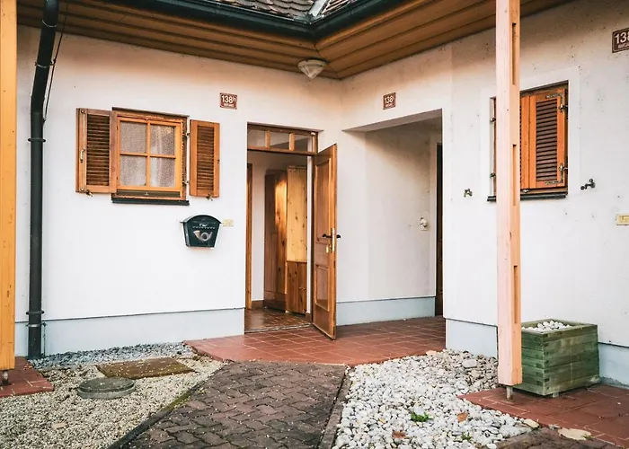 Pocitniski Apartmaji - Trobentica 37 Golf Lägenhet Moravske-Toplice